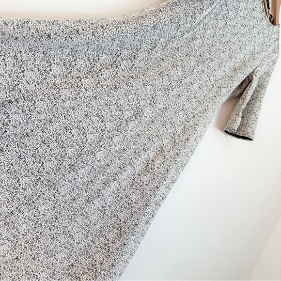 H&M soft grey textured dress - Picture 7 of 7